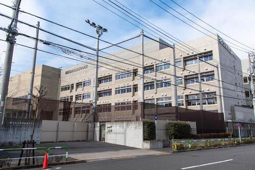 北区立赤羽岩淵中学校
