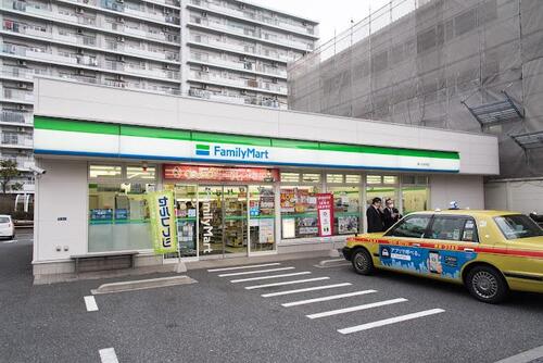 ファミリーマート環八北赤羽店