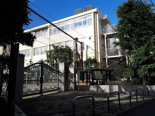 中野区立啓明小学校
