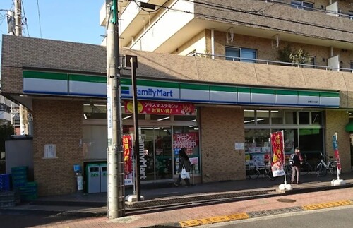 ファミリーマート練馬氷川台店