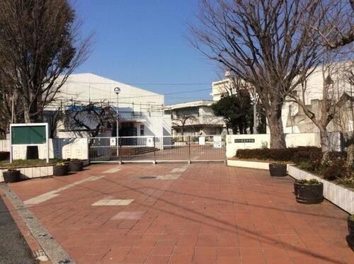 横浜市立寺尾中学校まで1800m 子どもたちの「健康」「個性」「学ぶ力」を地域に根ざして伸ばしていきます。