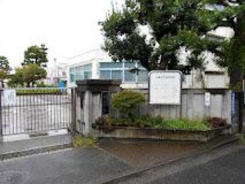 横浜市立大綱中学校まで476m 「共に学び、自他を大切にし、たくましい、心豊かな人を育てます」