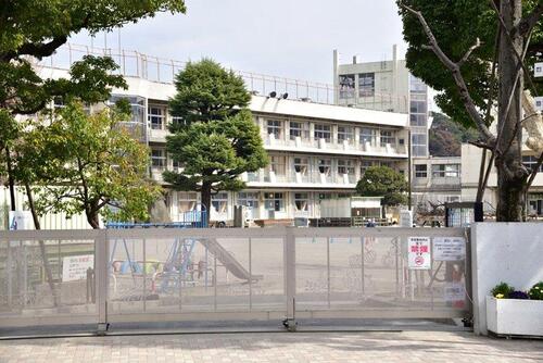 市川市立真間小学校