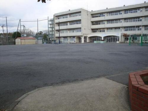 横浜市立小机小学校まで1373m 心豊かに学び合い、ともに伸びる子