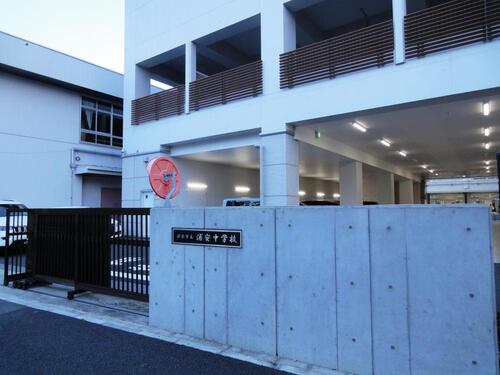 浦安市立浦安中学校