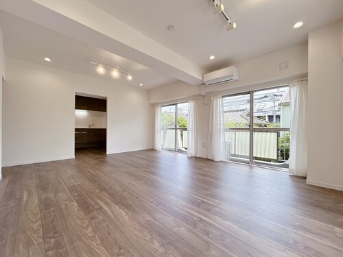 通風・採光に優れ、心地よい光と風が溢れています。