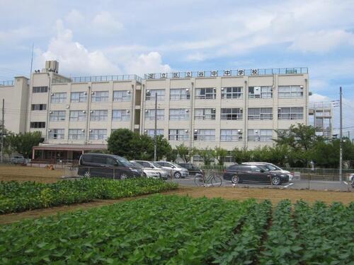 足立区立谷中中学校