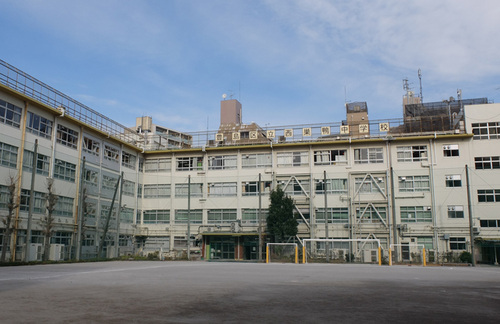 豊島区立西巣鴨中学校