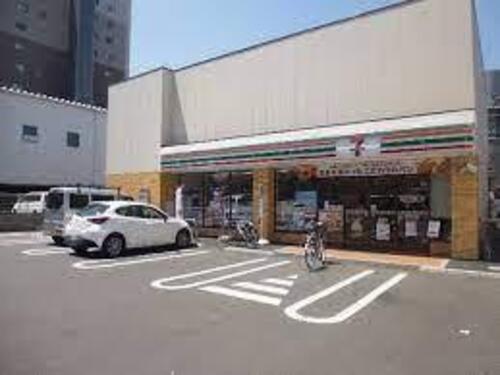 セブンイレブン足立江北1丁目店