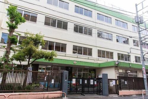 豊島区立朋有小学校