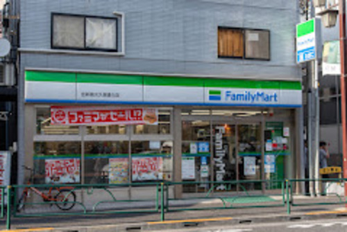 ファミリーマート北新宿大久保通り店