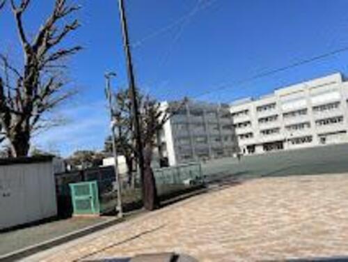 世田谷区立山野小学校まで757m ・柔軟な考え方で、主体的に課題を解決しようとする子供　・思いやりの心を持った子供　・心身ともに健康な子供