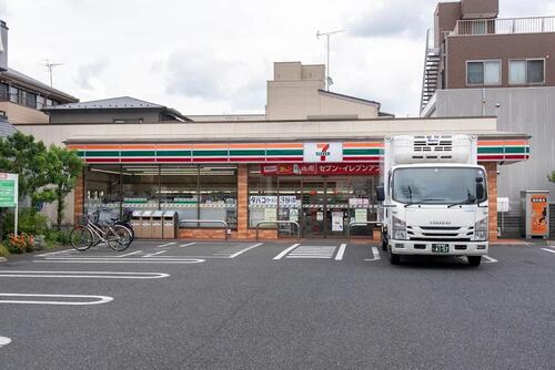セブンイレブン足立伊興小西店