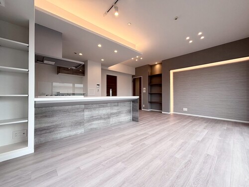 天井高も高く、解放感あるマンションです。