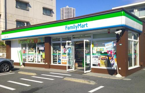 ファミリーマート川口栄町二丁目店