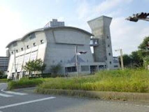 千葉市立打瀬中学校まで660m 感性豊かな生徒 自ら学ぶ生徒 たくましく生きる生徒 正義の心、素直な心、やさしい心をい持つ生徒 文武両道を実践する生徒