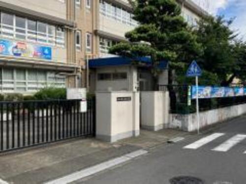 川崎市立小田小学校まで747m 「考える力　感じる心　たくましい心と体」