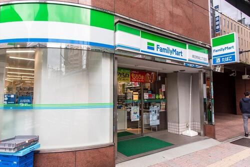 ファミリーマート高田馬場二丁目店