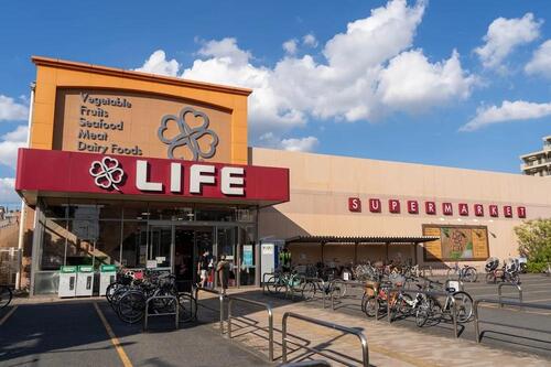 ライフ奥戸街道店