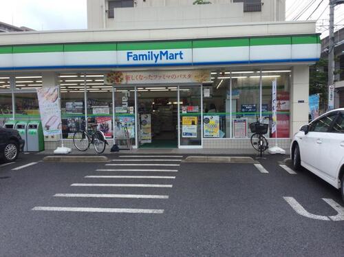 ファミリーマート浮間五丁目店