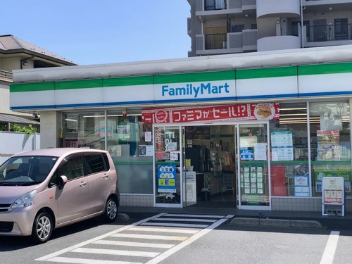 ファミリーマート加平インター店
