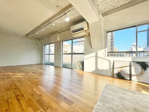 通風・採光に優れ、心地よい光と風が溢れています。