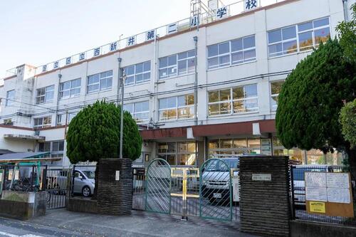 足立区立西新井第二小学校