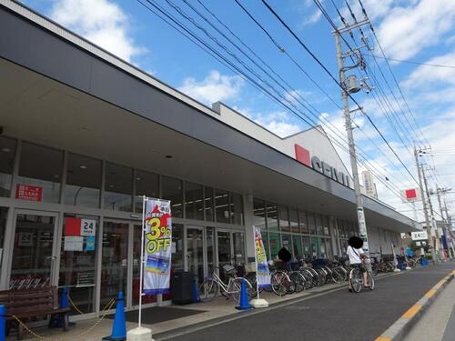 西友足立島根店