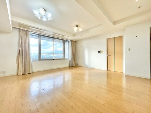 通風・採光に優れ、心地よい光と風が溢れています。