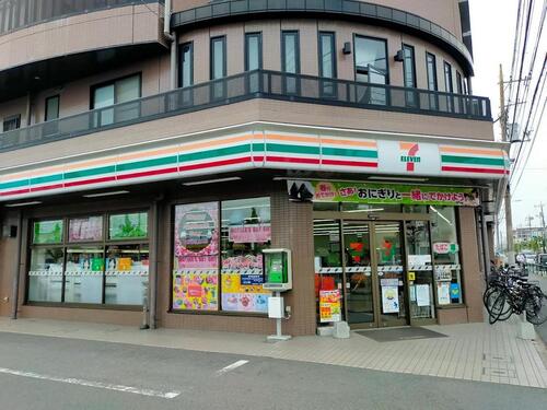 セブンイレブン足立島根店