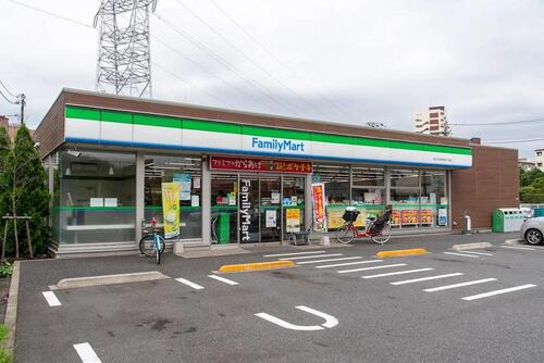 ファミリーマート足立中央本町四丁目店