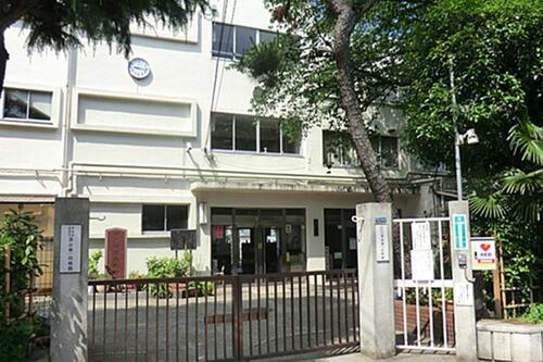 新宿区立落合第一小学校