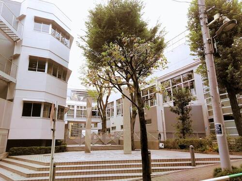 新宿区立落合中学校