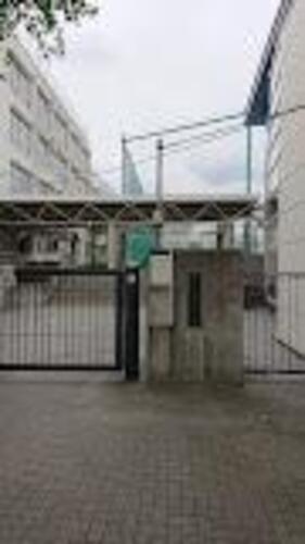 新宿区立落合第二中学校