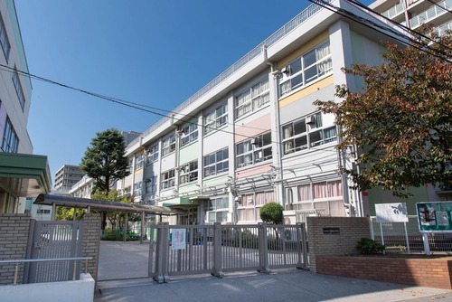 江戸川区立篠崎小学校