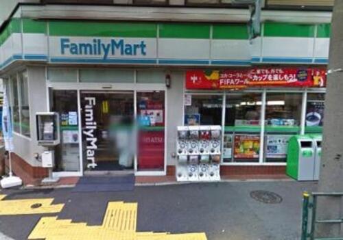 ファミリーマート荒川尾竹橋店