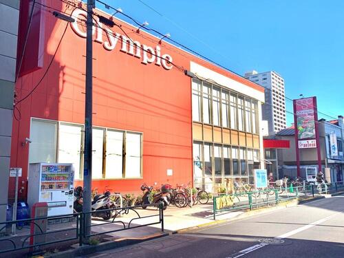 Olympic北新宿店まで442m 「働く喜びと輝き、正直を売る。」