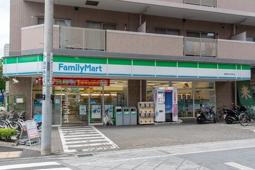 ファミリーマート 海田府中本町店
