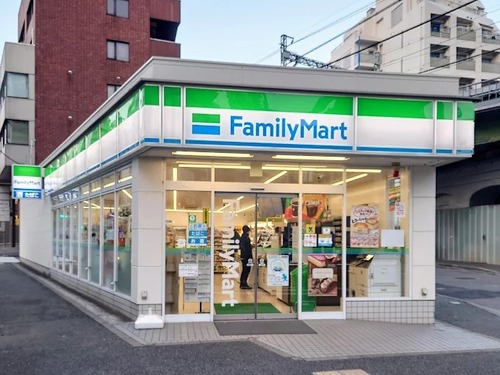 ファミリーマート 平沼一丁目店