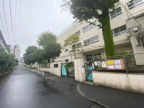 新宿区立西新宿小学校