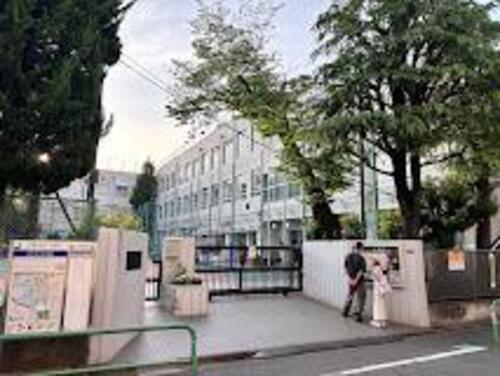 新宿区立江戸川小学校