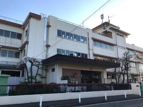 ファミリーマート小浦川崎浜町二丁目店まで161m ・地域に寄り添う　・お客さま一人ひとりに　・家族のように