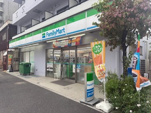 ファミリーマート 新宿上落合店
