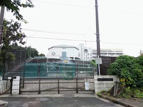 横浜市立錦台中学校