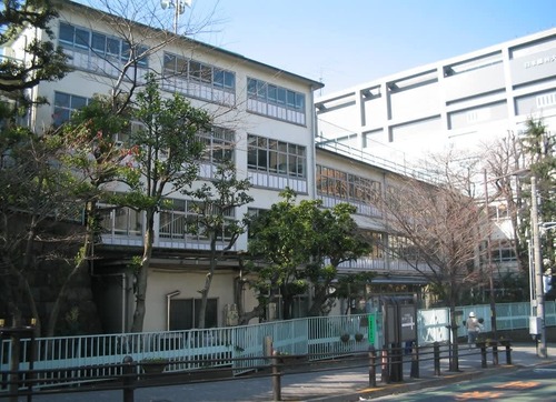 千代田区立富士見小学校