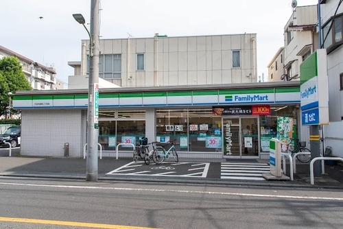 ファミリーマート 大田大森南二丁目店