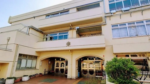新宿区立戸塚第三小学校
