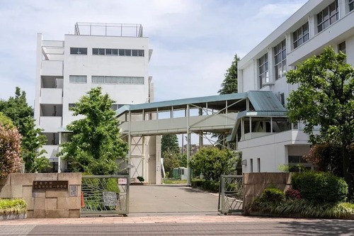 三鷹市立第一中学校