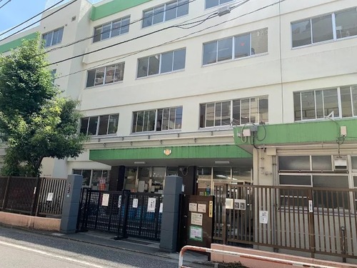 豊島区立朋有小学校