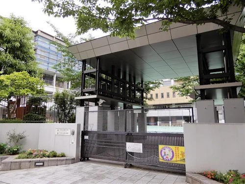 千代田区立麹町小学校